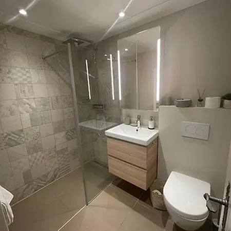 Apartment 2 *
